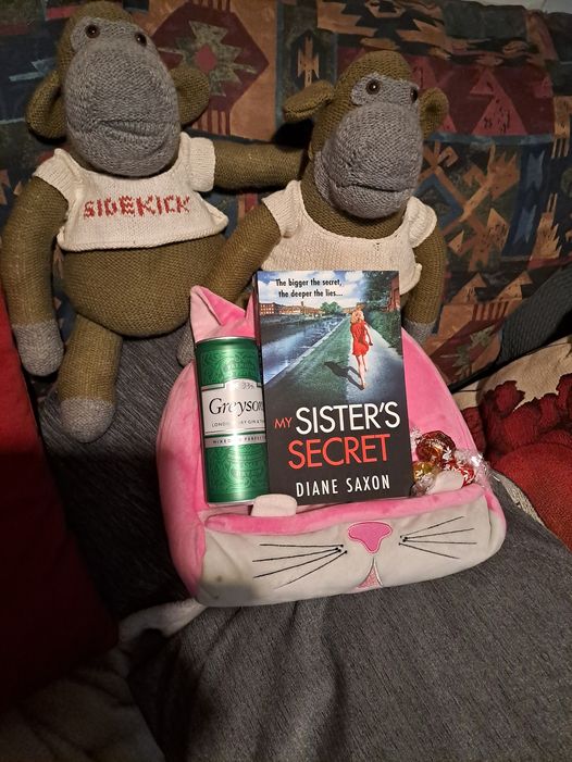 Secret Sister release packages.